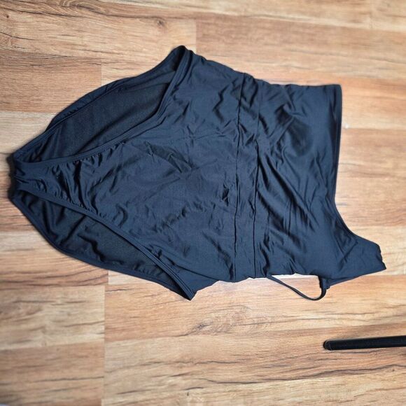Mynah Womens XL Black One Shoulder Swimsuit Ruched Waist Adjustable Straps - Picture 3 of 9